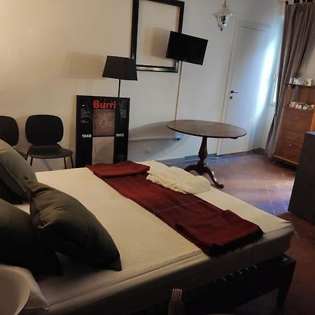 Lovely Portion Of Property Near Piazza Santo Spirito Florenz Exterior foto